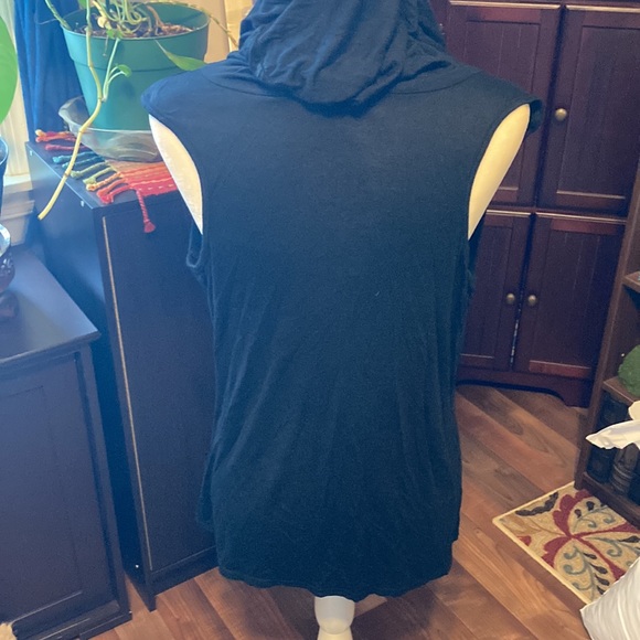 Spiral bad dog graphic hooded tank size XL - Picture 7 of 11